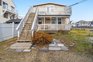 22 1/2 I Street, Hampton, NH 03842