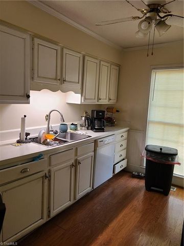 1700 Bolingbroke Road, High Point, NC 27265