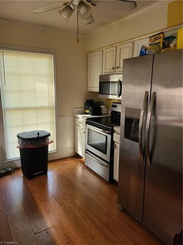 1700 Bolingbroke Road, High Point, NC 27265