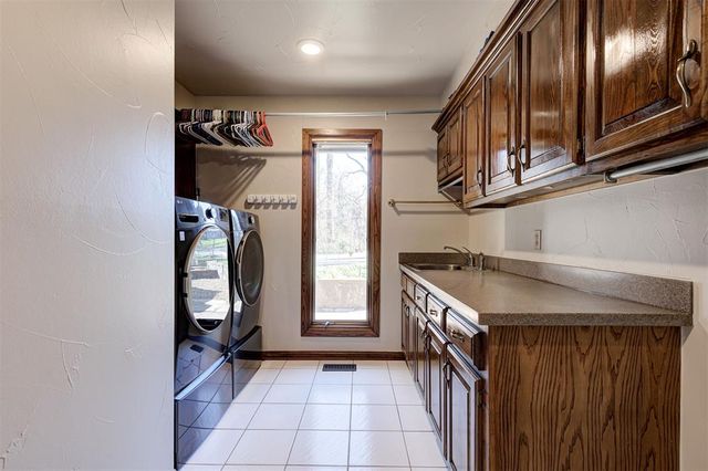 2625 Blue Spruce Road, Edmond, OK 73025