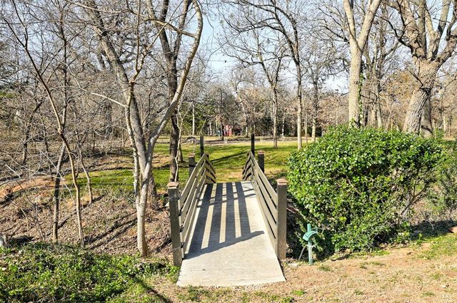 2625 Blue Spruce Road, Edmond, OK 73025