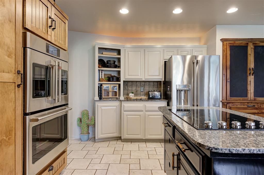 2625 Blue Spruce Road, Edmond, OK 73025