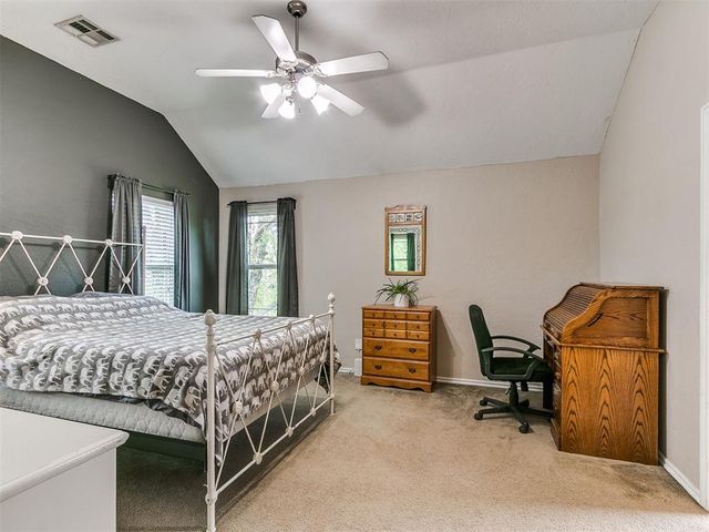 2525 Weymouth Way, Norman, OK 73071