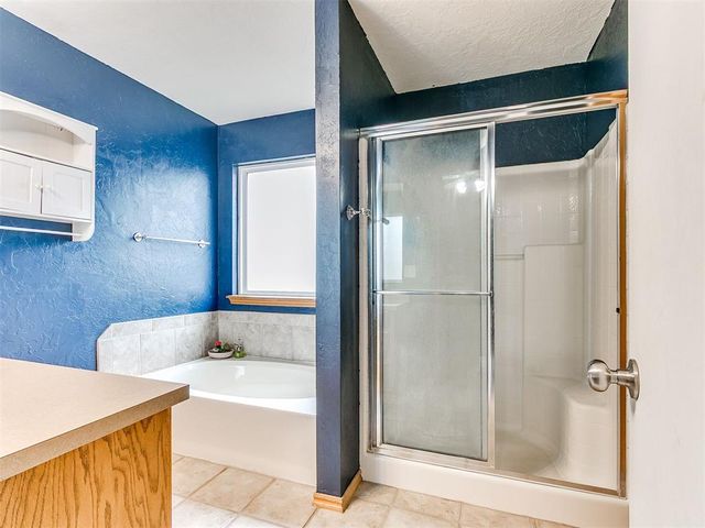 2525 Weymouth Way, Norman, OK 73071