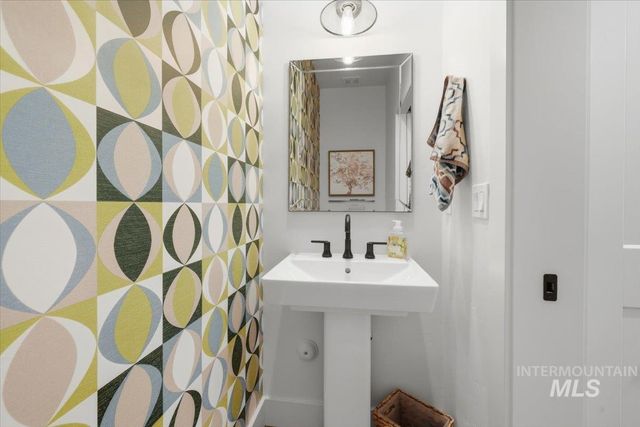 6170 W Ina Drive, Boise, ID 83703