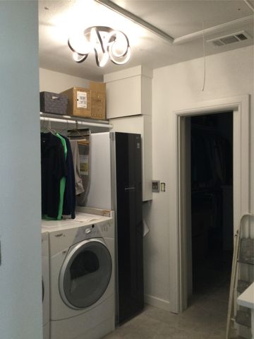 416 W College Street, Grapevine, TX 76051