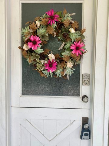 416 W College Street, Grapevine, TX 76051