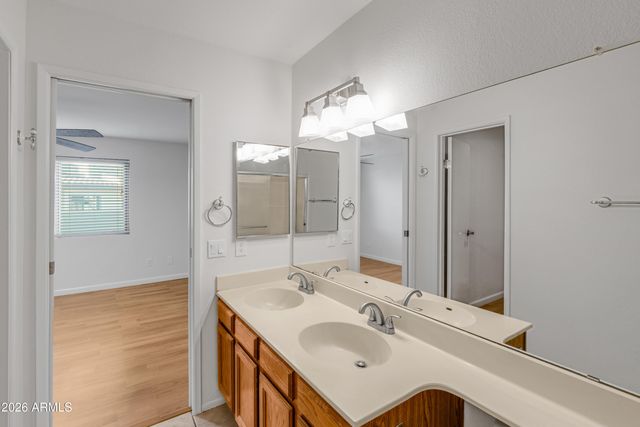 2020 W UNION HILLS Drive 118, Phoenix, AZ 85027