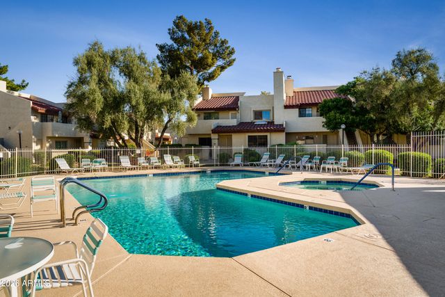 2020 W UNION HILLS Drive 118, Phoenix, AZ 85027