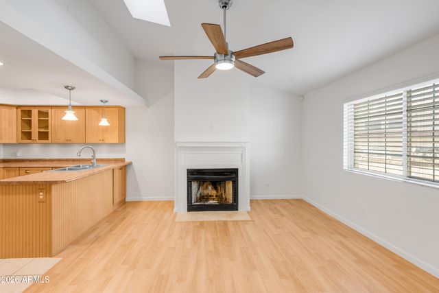 2020 W UNION HILLS Drive 118, Phoenix, AZ 85027