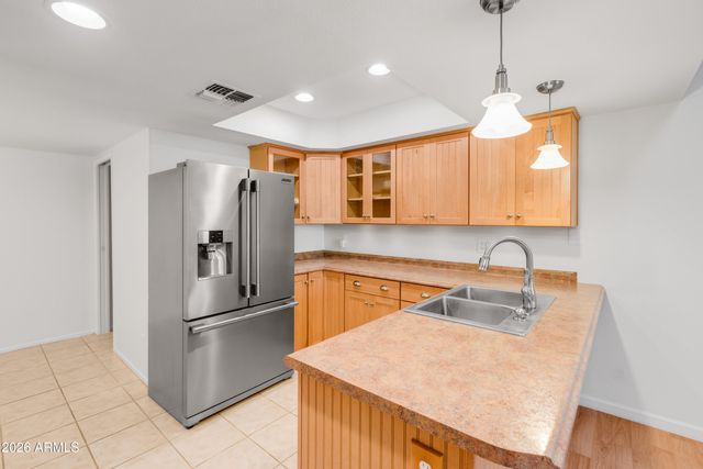 2020 W UNION HILLS Drive 118, Phoenix, AZ 85027