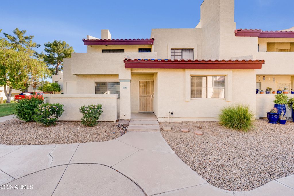 2020 W UNION HILLS Drive 118, Phoenix, AZ 85027