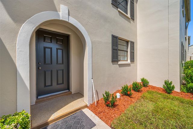 2467 KINGFISHER LANE 101H, Clearwater, FL 33762
