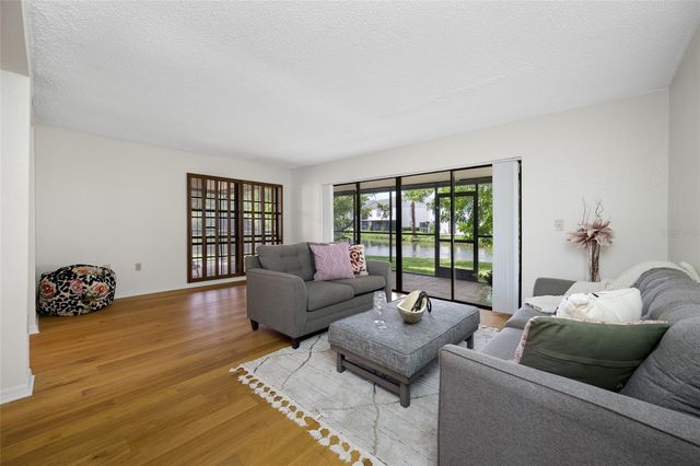 2467 KINGFISHER LANE 101H, Clearwater, FL 33762