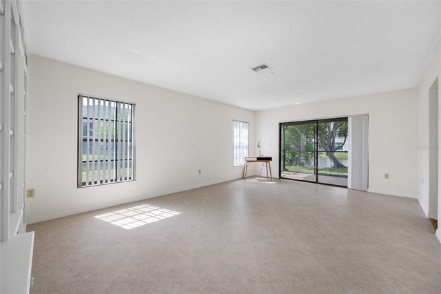 2467 KINGFISHER LANE 101H, Clearwater, FL 33762