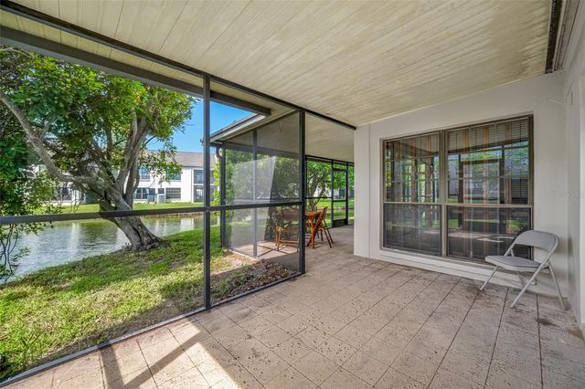 2467 KINGFISHER LANE 101H, Clearwater, FL 33762