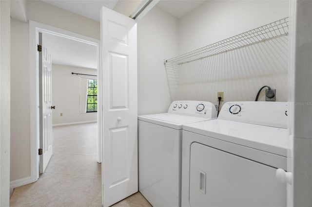 2467 KINGFISHER LANE 101H, Clearwater, FL 33762
