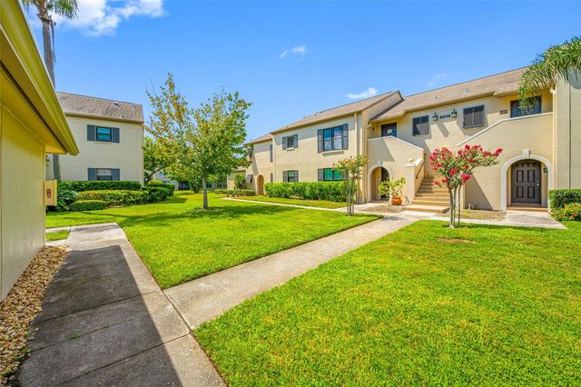 2467 KINGFISHER LANE 101H, Clearwater, FL 33762