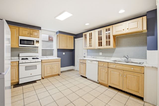 1525 S Main Street, Rockford, IL 61102