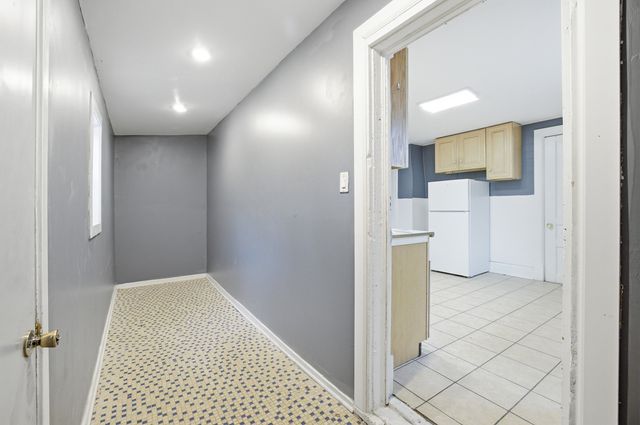 1525 S Main Street, Rockford, IL 61102