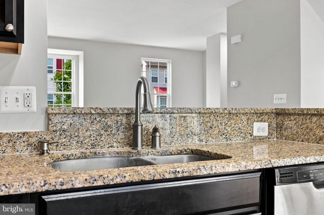102 ARGYLE CT, Stephenson, VA 22656