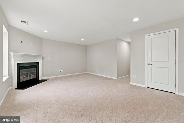 102 ARGYLE CT, Stephenson, VA 22656