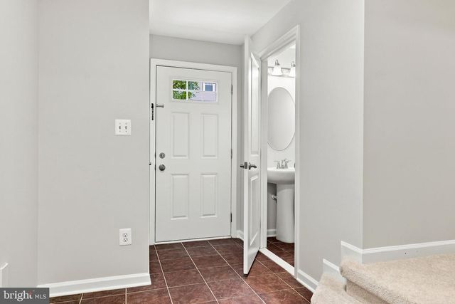 102 ARGYLE CT, Stephenson, VA 22656