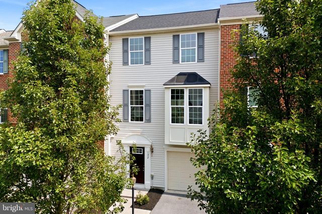 102 ARGYLE CT, Stephenson, VA 22656