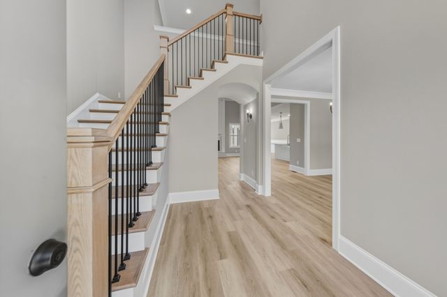 1675 Sulphur College Rd, Hartsville, TN 37074