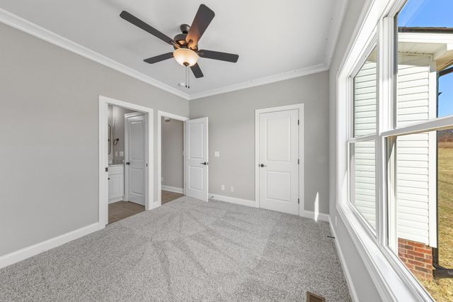 1675 Sulphur College Rd, Hartsville, TN 37074