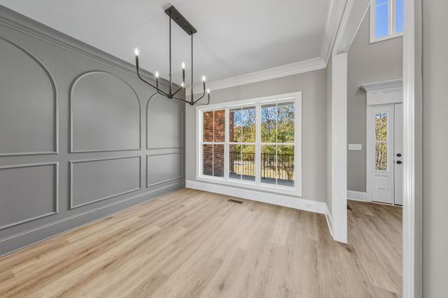 1675 Sulphur College Rd, Hartsville, TN 37074