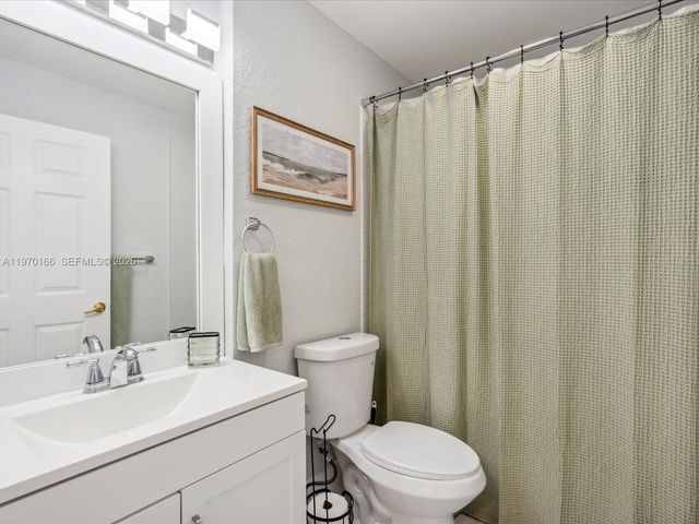 1803 N Flagler Dr 213, West Palm Beach, FL 33407