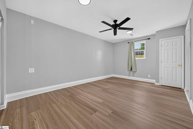 114 Kingsman Court, Easley, SC 29642