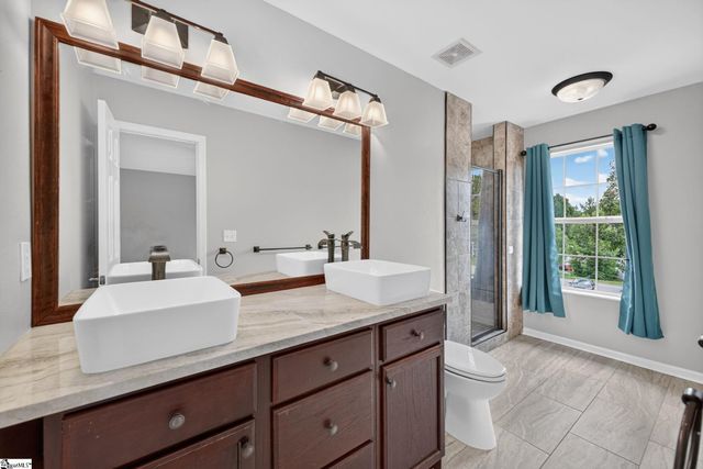 114 Kingsman Court, Easley, SC 29642