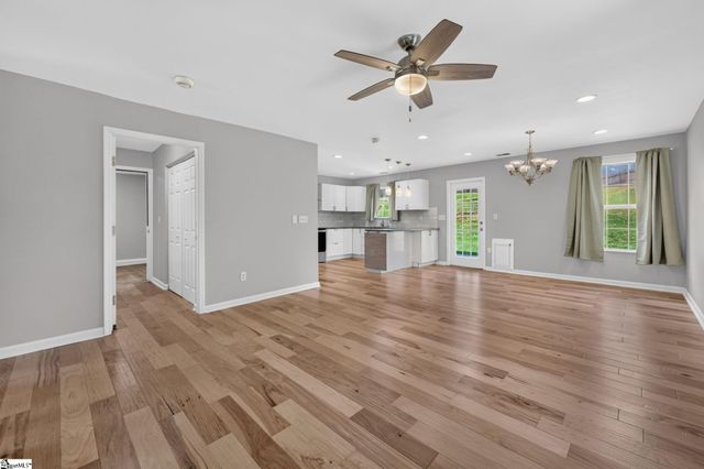 114 Kingsman Court, Easley, SC 29642