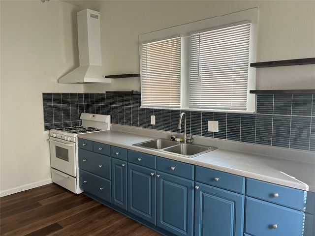 5611 Tremont Street, Dallas, TX 75214