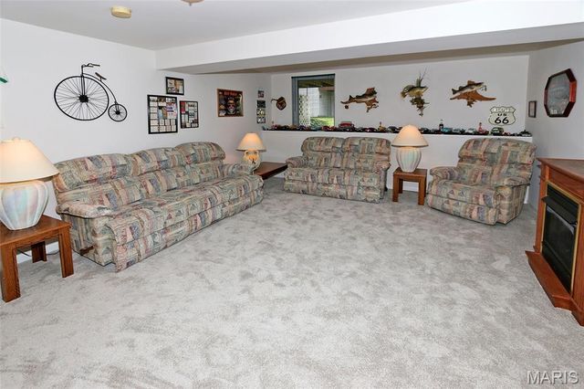 1289 Summergate Parkway 2B, St Peters, MO 63303
