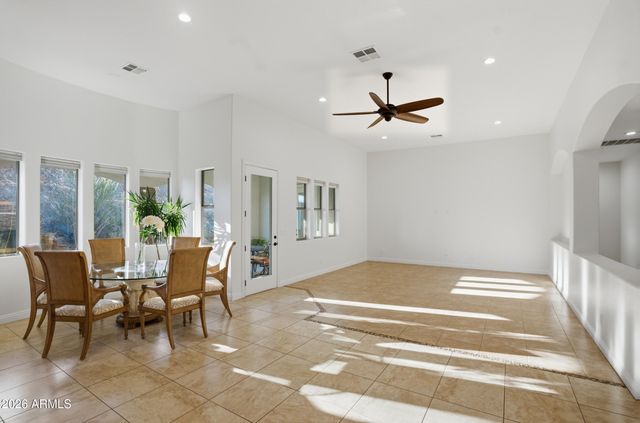 28142 N SANDRIDGE Drive, San Tan Valley, AZ 85144