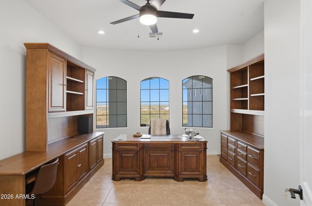 28142 N SANDRIDGE Drive, San Tan Valley, AZ 85144