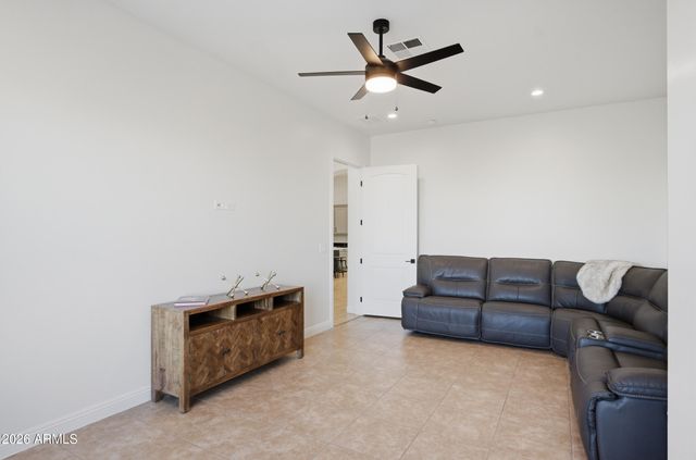 28142 N SANDRIDGE Drive, San Tan Valley, AZ 85144