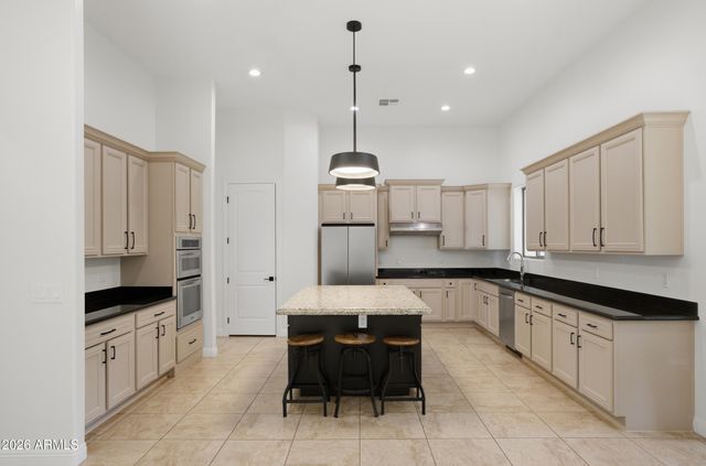 28142 N SANDRIDGE Drive, San Tan Valley, AZ 85144