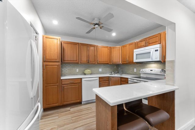 421 Pine Glen Lane A2, Greenacres, FL 33463