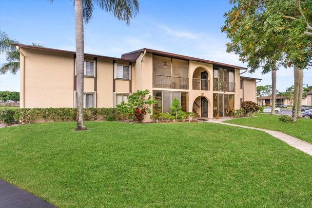 421 Pine Glen Lane A2, Greenacres, FL 33463