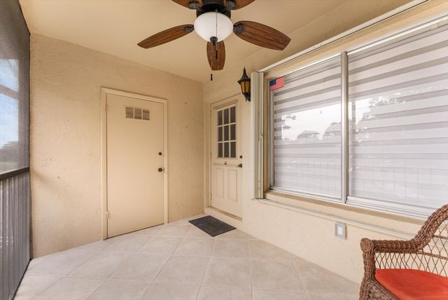 421 Pine Glen Lane A2, Greenacres, FL 33463