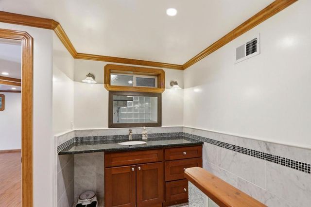 21568 Alma Court, Los Gatos, CA 95033