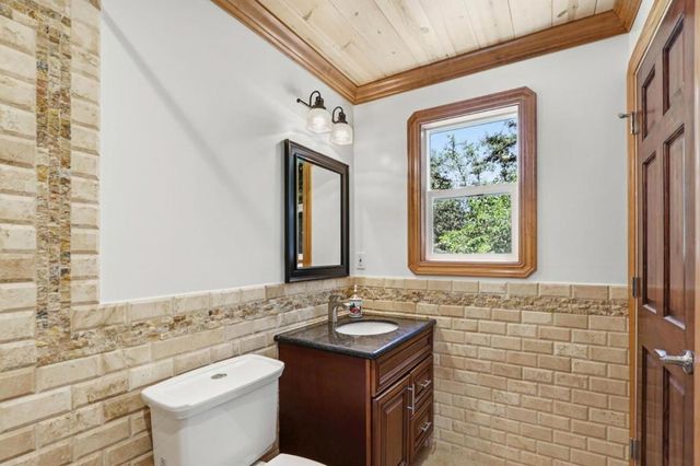 21568 Alma Court, Los Gatos, CA 95033