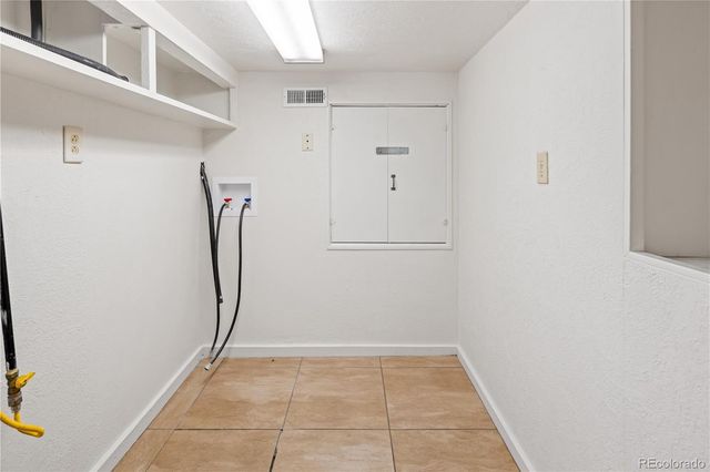 5325 W 5th Avenue, Lakewood, CO 80226