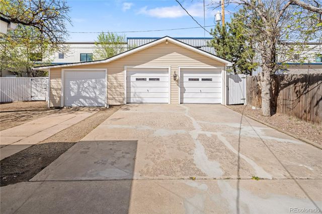 5325 W 5th Avenue, Lakewood, CO 80226