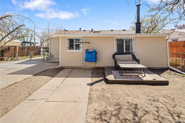 5325 W 5th Avenue, Lakewood, CO 80226