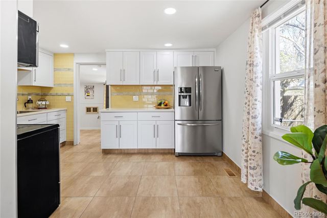 5325 W 5th Avenue, Lakewood, CO 80226